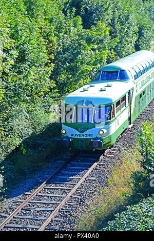 Train touristique du Livradois-Forez, Auvergne-Rhone-Alpes, Massif-Central, France Banque D'Images