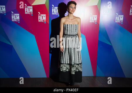 Maggie Gyllenhaal arrive à un examen préalable de l'enseignant de maternelle à Picturehouse, Central London pour la 62e session de BFI London Film Festival. ASSOCIATION DE PRESSE Photo. Photo date : Jeudi 18 octobre, 2018. Crédit photo doit se lire : David Parry/PA Wire Banque D'Images