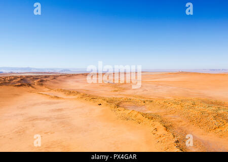 Vue aérienne, désert, dunes de sable rouge, le désert de Namib, Namib-Naukluft National Park, Namibie Banque D'Images