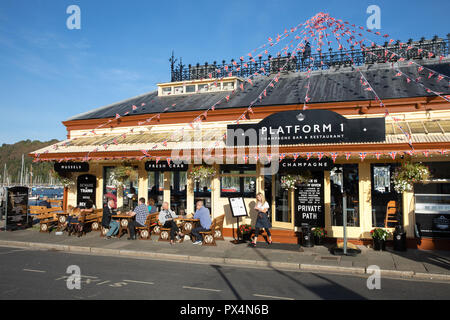 Plate-forme 1 Champagne Bar et restaurant Banque D'Images