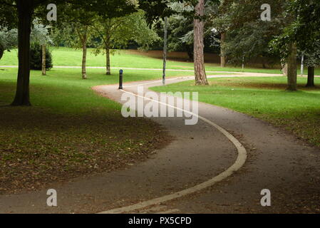 Chemin dans un parc Banque D'Images