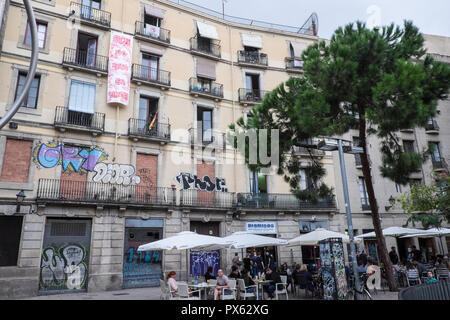 Pas de Barcelone,vente,de,bannières,Placa de George Orwell,carre,dans Quartier Gothique,Barrio Gothica,Barcelone,Catalan,Catalogne,Catalunya, Espagne, Espagnol, Banque D'Images