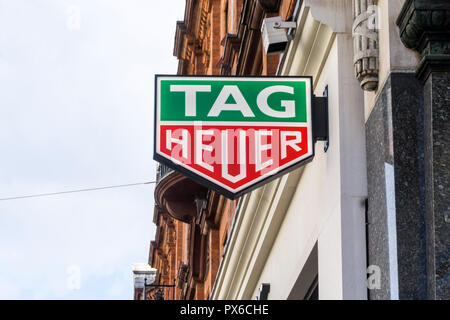 Inscrivez-vous sur Tag Heuer shop dans Oxford Street. Banque D'Images