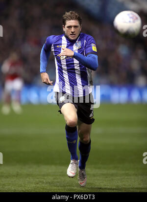 Adam Reach de Sheffield Wednesday lors du match de championnat Sky Bet à Hillsborough, Sheffield. APPUYEZ SUR ASSOCIATION photo. Date de la photo: Vendredi 19 octobre 2018. Voir PA Story SOCCER Sheff Wed. Photo crédit devrait lire: Tim Goode/PA Wire. RESTRICTIONS : aucune utilisation avec des fichiers audio, vidéo, données, listes de présentoirs, logos de clubs/ligue ou services « en direct » non autorisés. Utilisation en ligne limitée à 120 images, pas d'émulation vidéo. Aucune utilisation dans les Paris, les jeux ou les publications de club/ligue/joueur unique. Banque D'Images