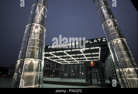 Potsdam Square de nuit, l'Allemagne, Berlin Banque D'Images