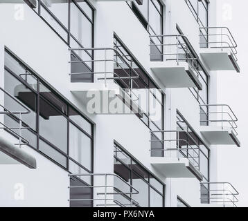 DESSAU, ALLEMAGNE - 13 juin 2014 : l'école d'art Bauhaus emblématique bâtiment conçu par l'architecte Walter Gropius en 1925 est une œuvre de modern Banque D'Images