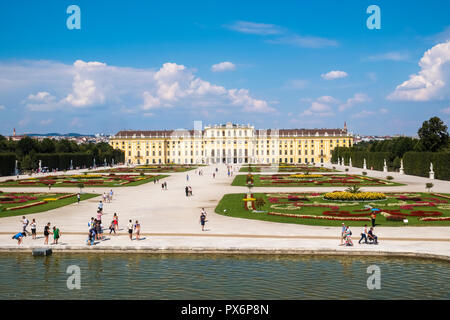 Palais Schönbrunn et de jardins paysagers, Vienne, Autriche, Europe Banque D'Images