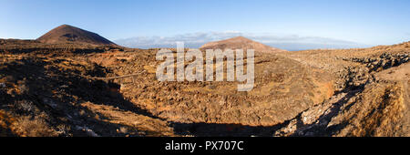 Lanzarote, Espagne - juin 7, 2017 : La ville de stratifié sur desert Banque D'Images