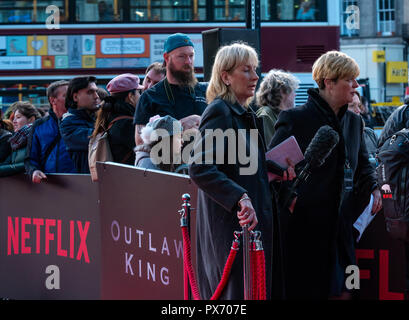 Attendre que les journalistes stars à Netflix Roi hors la premiere vue écossais, Omni, Édimbourg, Écosse, Royaume-Uni Banque D'Images