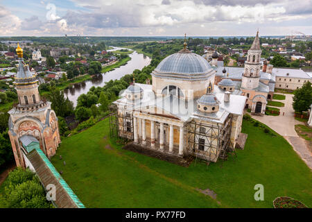 Vue panoramique depuis le clocher de Borisoglebsky monastère à Torjok, Russie Banque D'Images