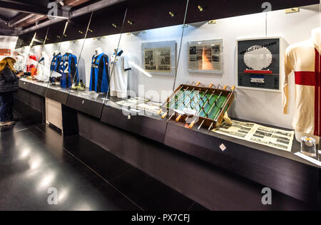 Exposition de musée du football au stade San Siro Banque D'Images