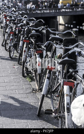 Bicyclettes, Pays-Bas, Amsterdam Banque D'Images