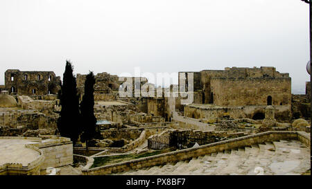 L'intérieur du panorama de la citadelle en ruine d'Alep en Syrie Banque D'Images
