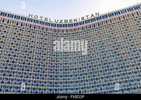 Tachkent, Ouzbékistan - août 22, 2018 : Construction de l'Ouzbékistan Hotel, le premier hôtel cinq étoiles de la ville. Tachkent est la capitale et la plus grande ville Banque D'Images