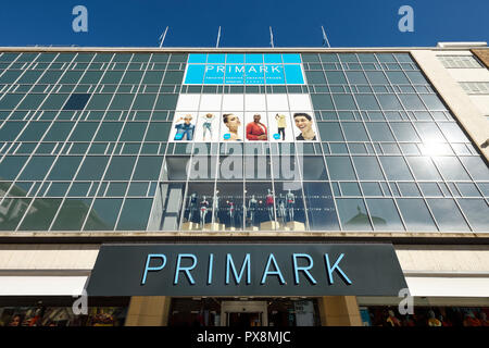 L'extérieur de l'Primark store sur Broadgate au centre-ville de Coventry UK Banque D'Images