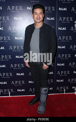 Las Vegas, NV, USA. 19 Oct, 2018. Mario Lopez aux arrivées de Mario Lopez 45e anniversaire au Sommet Social Club, Palms Casino Resort, Las Vegas, NV le 19 octobre 2018. Credit : MORA/Everett Collection/Alamy Live News Banque D'Images