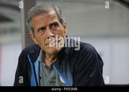 Saitama, Japon. 16 Oct, 2018. Oscar Tabarez (URY) Football/soccer : KIRIN Challenge Cup 2018 match entre le Japon 4-3 Uruguay à Saitama Stadium 2002 à Saitama, Japon . Credit : AFLO/Alamy Live News Banque D'Images