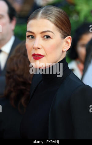 Rosamund Pike, une guerre privée - première européenne, BFI London Film Festival, Leicester Square, Londres, Royaume-Uni, 20 octobre 2018, photo de Richard Goldschmidt Banque D'Images