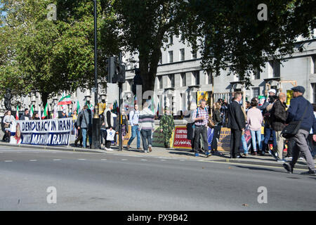 Londres, Angleterre, Royaume-Uni. 20 octobre, 2018. Halte aux exécutions en Iran manifestation à Whitehall, Londres, UK © Jansos / Alamy Live News. Banque D'Images