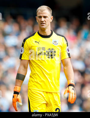 Joe Hart, gardien de but de Burnley, lors du match de la Premier League au Etihad Stadium de Manchester. APPUYEZ SUR ASSOCIATION photo. Date de la photo: Samedi 20 octobre 2018. Voir PA Story FOOTBALL Man City. Le crédit photo devrait se lire: Martin Rickett/PA Wire. RESTRICTIONS : aucune utilisation avec des fichiers audio, vidéo, données, listes de présentoirs, logos de clubs/ligue ou services « en direct » non autorisés. Utilisation en ligne limitée à 120 images, pas d'émulation vidéo. Aucune utilisation dans les Paris, les jeux ou les publications de club/ligue/joueur unique. Banque D'Images