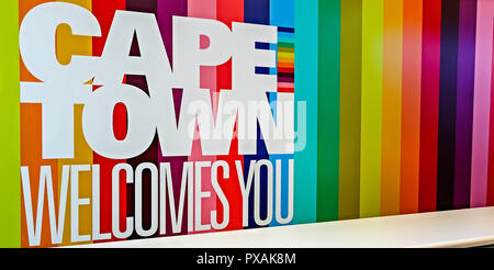 Cape Town - 2011 : Bienvenue pancarte à l'Aéroport International de Cape Town Banque D'Images