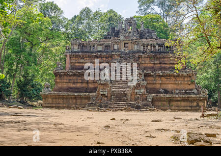 Phimeanakas ou Vimeanakas, signifie le temple, un temple hindou dans la forme d'une pyramide à trois niveaux situé à l'intérieur de l'enceinte de la Roya Banque D'Images