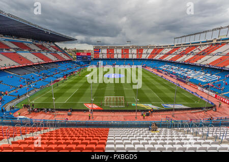 L'une des deux équipes principales de Madrid, l'Atletico joue ses matchs à domicile au stade Metropolitano de Wanda. Ici dans la photo un de leurs matchs à domicile Banque D'Images