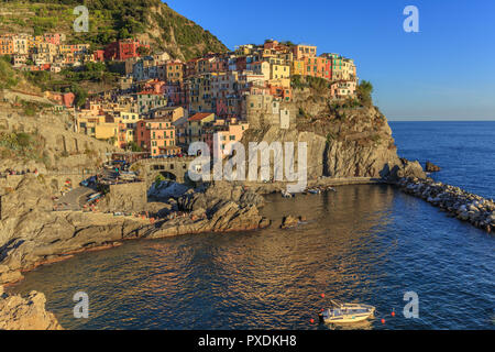 Village de pêcheurs de Manarola (Cinque Terre, Italie) Banque D'Images