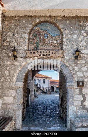 Entrée au monastère Saint-naum au lac Ohrid en Macédoine Banque D'Images