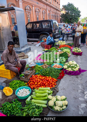 Jaipur, Inde, 20 septembre 2018 scènes quotidiennes de la population locale en regardant les touristes, à demander de l'argent ou en se faisant passer pour eux Banque D'Images