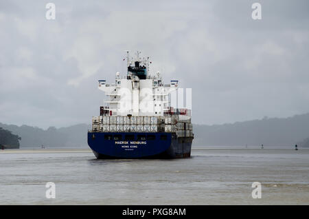 Bateau Canal de Panama Banque D'Images