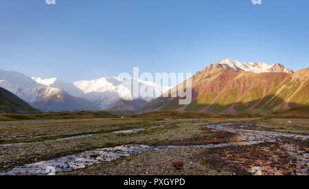 Mont Lénine vu de Basecamp au Kirghizstan prise en août 2018 Banque D'Images