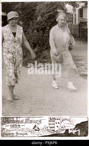 Carte postale Sunny snapshots - Bognor Regis - deux femmes âgées Banque D'Images