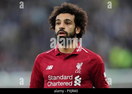 MOHAMED SALAH FC LIVERPOOL FC V HUDDERSFIELD TOWN FC Liverpool, PREMIER LEAGUE JOHN SMITH'S STADIUM, Huddersfield, Angleterre 20 octobre 2018 GBD12799 UTILISATION ÉDITORIALE STRICTEMENT SEULEMENT. Si le joueur/joueurs représentés dans cette image est/sont de jouer pour un club anglais ou l'équipe d'Angleterre. Puis cette image ne peut être utilisé qu'à des fins rédactionnelles. Pas d'utilisation commerciale. Les usages suivants sont également restreintes MÊME SI DANS UN CONTEXTE ÉDITORIAL : utilisez conjointement avec, ou partie de, toute l'audio, vidéo, données, listes de luminaire, club ou la Ligue de logos, pari, jeux ou tout service 'live' Banque D'Images