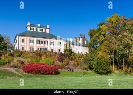 Zámek Ratibořice, Babiččino údolí, Česká republika / château Ratiborice, la région de Bohême de l'Est, République Tchèque Banque D'Images