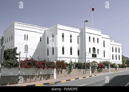 112 Muscat Muscat Oman Masquat Centrum Stadtmitte Altstadt Gebaeude Weiss Bauwerk Architektur Arabische Halbinsel Naher Osten Sultanat Ausflugsziel Sehens Banque D'Images