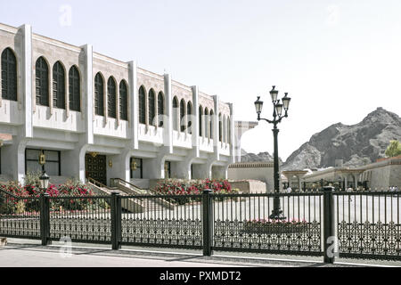 112 Muscat Muscat Oman Masquat Centrum Stadtmitte Altstadt Gebaeude Thousand Oaks Real Laterne Bauwerk Architektur Arabische Halbinsel Naher Osten Sultanat Ausflugsziel Banque D'Images