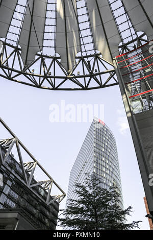 Deutschland, Berlin, Europa, Hauptstadt, Stadt, Sehenswuerdigkeit, Potsdamer Platz, Sony Center, Détail, Kuppel, von oben, Geschaeftshaus, Dachkonstr Banque D'Images