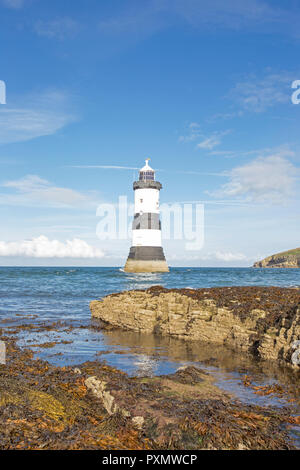 Du Phare à * 1963 : ouverture intégrale Penmon Point sur l'île d'Anglesey Banque D'Images