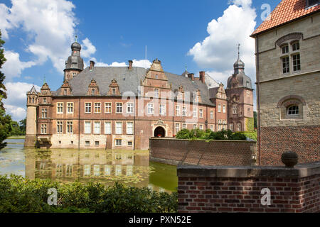 Château de Darfeld, château à douves, Rosendahl, Münsterland, Nordrhein-Westfalen, Germany, Europe Banque D'Images