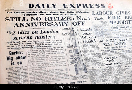 "Toujours pas de Hitler :.....' 'V2 blitz sur Londres mystère écrans' du journal du Daily Express journal en seconde Guerre Mondiale WWII 9 Nov 1944 Banque D'Images