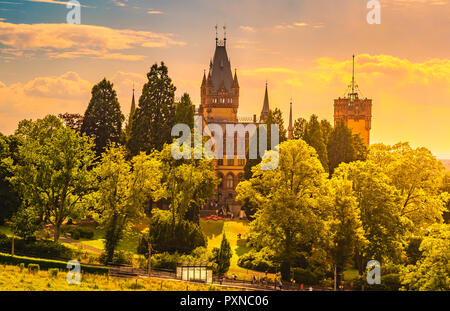 Schloss château Drachenburg est un palais à Konigswinter sur le Rhin, près de la ville de Bonn en Allemagne Banque D'Images