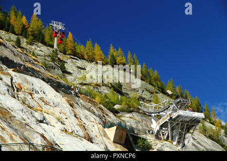 Panorama grandiose sur les montagnes autour de la Mer de Glace. Banque D'Images