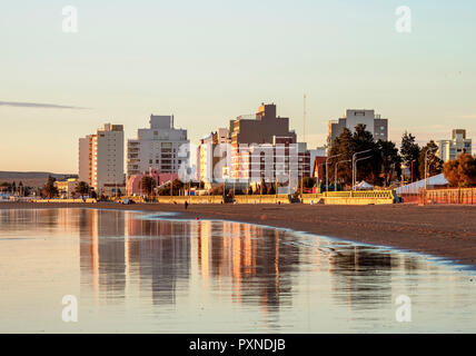 Plage de Puerto Madryn, l'établissement Gallois, la Province de Chubut, en Patagonie, Argentine Banque D'Images