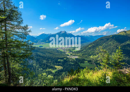 Voir à Ehrwald avec Daniel mountain, Tyrol, Autriche Banque D'Images