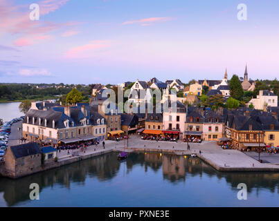 France, Bretagne, Morbihan, Golfe du Morbihan, Auray, Saint Goustan port au crépuscule Banque D'Images