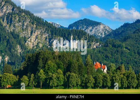 À voir le château de Neuschwanstein, Schwangau, Bavière, Allemagne Banque D'Images