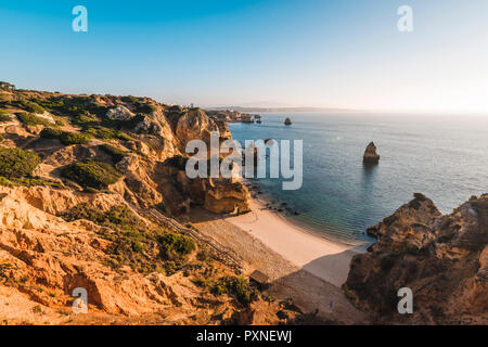 Portugal, Algarve, Faro, Lagos, Camilo Beach (Praia do Camilo). Banque D'Images