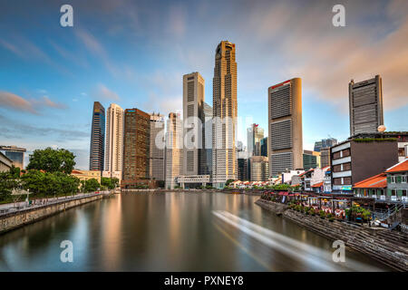 Financial District skyline at sunset, Singapour Banque D'Images