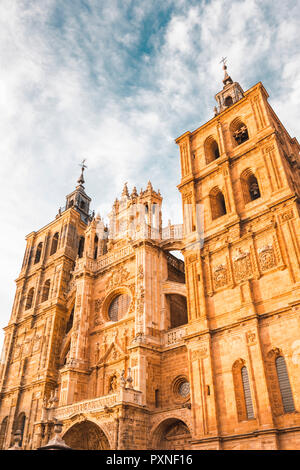 L'Espagne, Castille et Léon, Astorga. La Cathédrale gothique d'Astorga. Banque D'Images